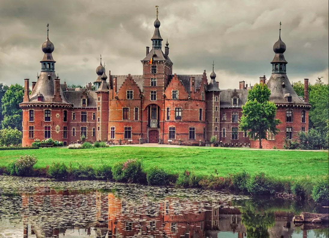 Kasteel Van Ooidonk, Belgium